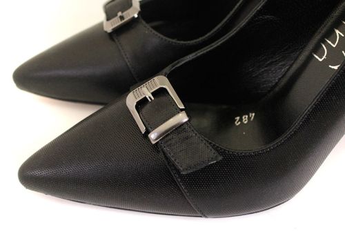 Дамски официални обувки от естествена кожа в черно - Модел Александра.