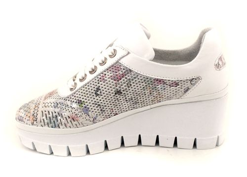 Дамски ежедневни летни обувки от естествена кожа в бяло - Модел Беатрис.