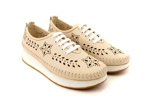 Дамски меки летни обувки от естествена кожа в бежово - Модел Жаклин.