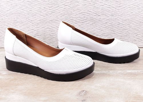 Дамски летни обувки от естествена кожа в бяло - Модел Зое