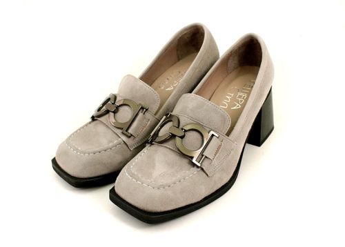 Дамски официални обувки от естествен велур в сиво - Модел Аурелия