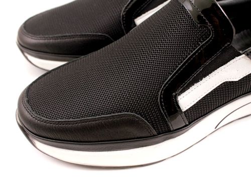 Мъжки спортни обувки в черно - Модел Драгос