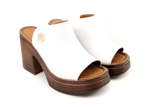 Дамско сабо от естествена кожа в бяло - модел Корнелия