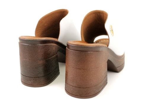 Дамско сабо от естествена кожа в бяло - модел Корнелия