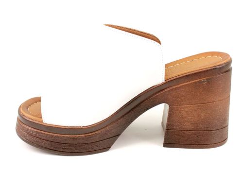 Дамско сабо от естествена кожа в бяло - модел Корнелия