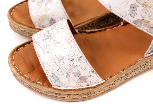 Дамски сандали в бял флорал - Модел Касандра