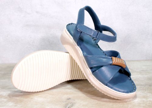 Дамски сандали в дънково синьо - модел Лорена