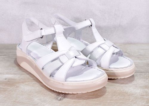 Дамски сандали в бяло - модел Мирела