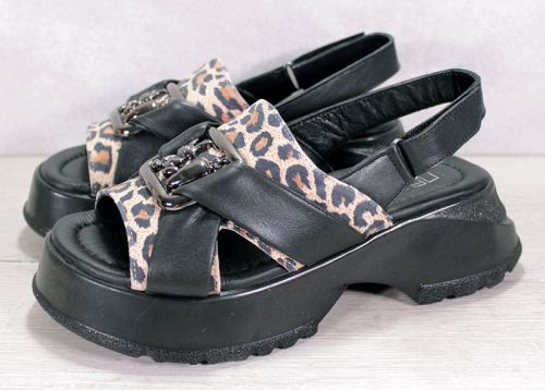 Дамски сандали на платформа от естествена кожа в черно и леопардово - модел Жасмин