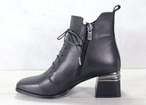 Grigio Intrigue - Дамски елегантни боти в черно - Модел Кристина.