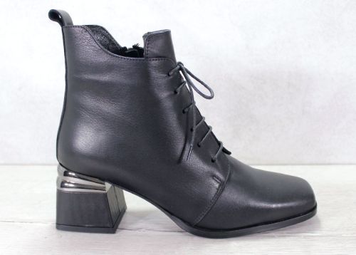 Grigio Intrigue - Дамски елегантни боти в черно - Модел Кристина.