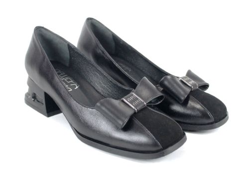 Дамски официални обувки Eleganza Viva Black Edition от естествена кожа и велур с панделка и нисък ефектен ток.