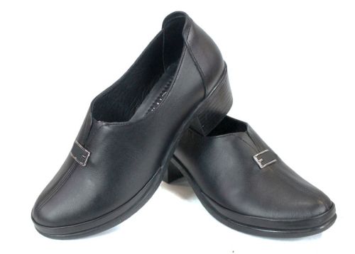 Елегантни черни обувки Lusso Forte със средно висок ток