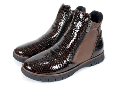 дамски ниски боти Velina Forte от естествен лак и кожа, тъмно кафяви, с плюшен хастар и два ципа