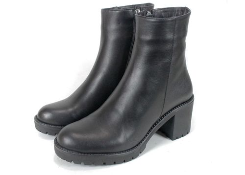 Дамски боти Linea Pura – естествена кожа, стабилен ток