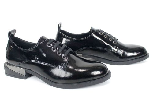 дамски обувки Silenza Noir Patent от черен лак, елегантни обувки Quiet Luxury