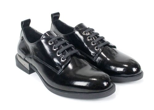 дамски обувки Silenza Noir Patent от черен лак, елегантни обувки Quiet Luxury