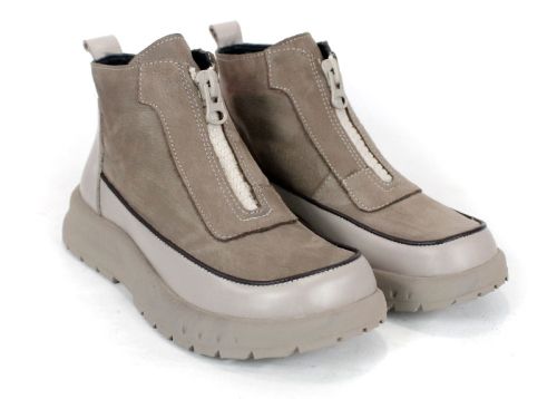 Дамски кларкове Sabbia Soft от естествен велур в цвят визон със зимно ходило