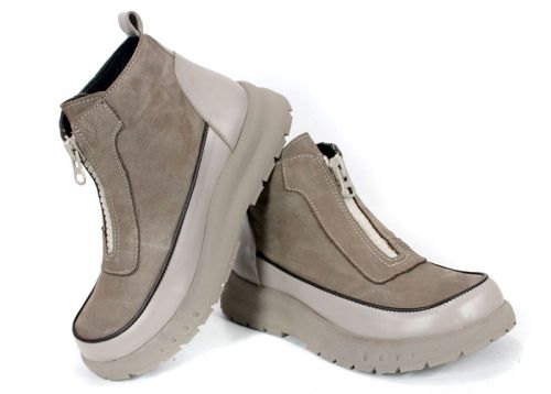 Дамски кларкове Sabbia Soft от естествен велур в цвят визон със зимно ходило