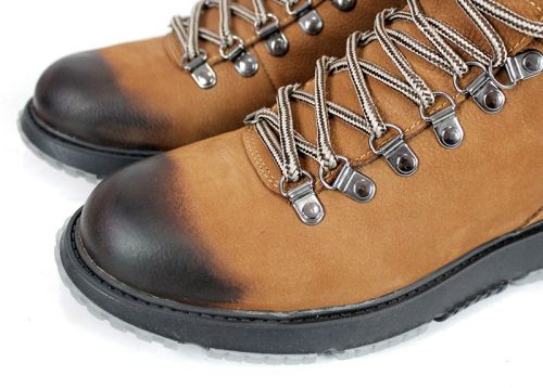 Мъжки туристически боти Imperio Nero – естествен набук, цвят тютюн