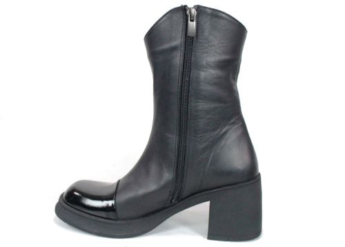 Dama Nero – дамски боти от естествена кожа и лак, черни, със среден ток и топъл хастар