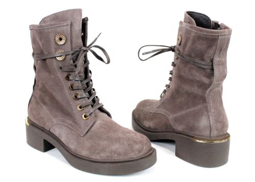 Dolce Fumo – дамски кубинки от естествен велур в цвят визон