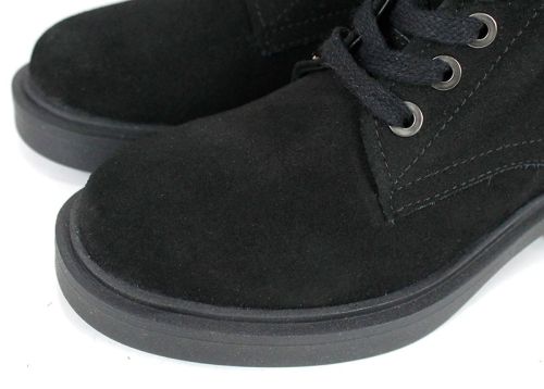 Dolce Fumo – дамски велурени кубинки в черно с връзки и страничен цип