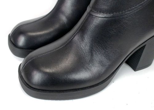 Дамски боти Noira Elevé от черна естествена кожа с елегантен ток