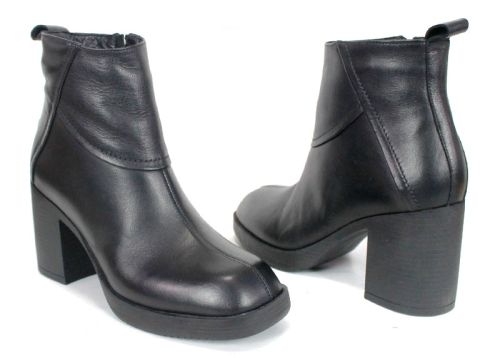 Дамски боти Noira Elevé от черна естествена кожа с елегантен ток