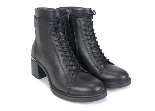 Дамски елегантни боти от естествена кожа в черно - модел 25583.CHK
