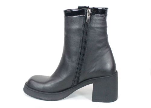 Дамски елегантни боти от естествена кожа в черно – модел Sublime Elegance