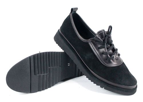 Дамски обувки големи размери Linea Forma в черен цвят