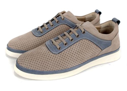 Мъжки летни обувки Arvo Pace от естествен перфориран набук в бежов цвят с дънково син акцент