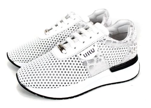 Дамски летни сникърси Soft Edge от естествена кожа в бял цвят със сребрист леопардов ефект