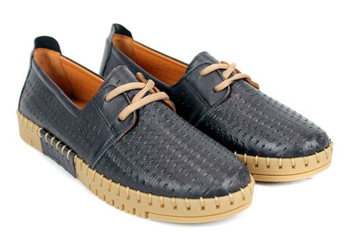 Перфорация от естествена кожа при дамски обувки Metro Walk