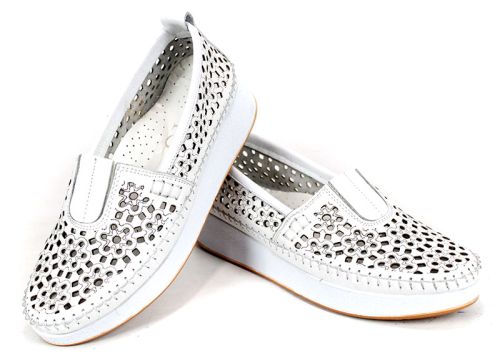 Дамски меки летни обувки без хастар от естествена кожа