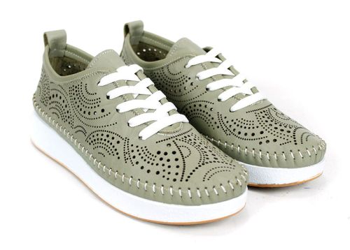 Luna Soft – дамски летни обувки от естествена кожа с перфорация, цвят скорпион