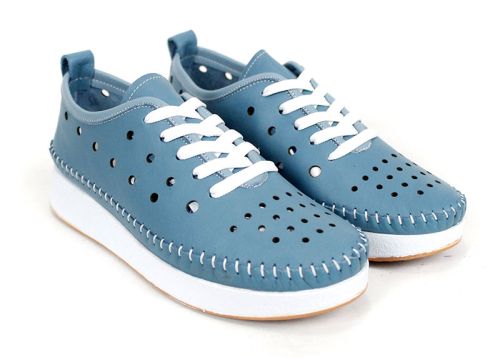 Elia Move – леки дамски летни обувки от естествена кожа с перфорация в дънково синьо
