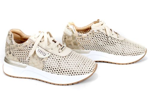 Дамски сникърси Soft Edge от естествена кожа в бежов цвят с перфорация и олекотено ходило