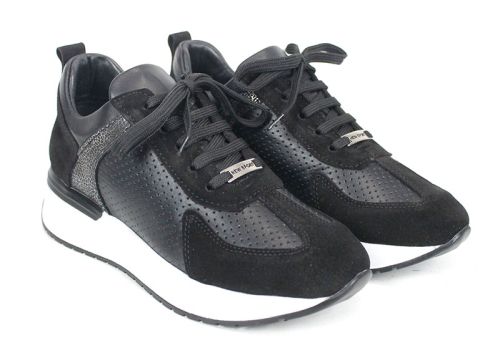 Alba Step – дамски сникърси от естествена кожа и велур в черно