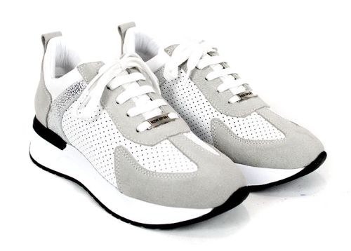 Alba Step – дамски сникърси от естествена кожа и велур в бяло