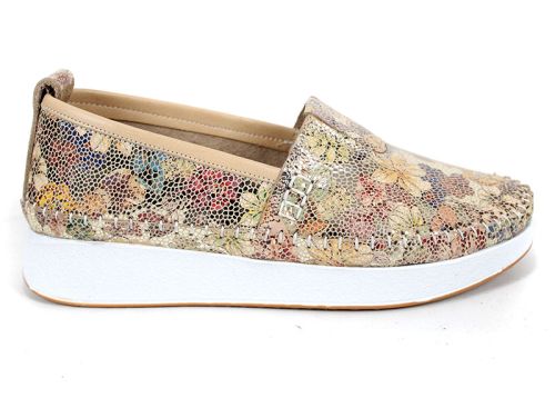 Mira Flow – дамски летни обувки от естествена кожа в бежов флорален десен