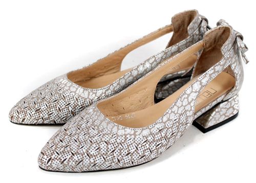 Aria Flow – дамски обувки от естествена кожа с перфорация и отворени страни - цвят визон