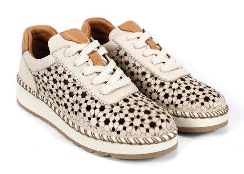 Дамски обувки Bellora Vita от естествена кожа в бежово с перфорация и връзки