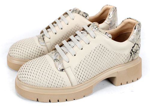 Virella Arte – дамски летни обувки от естествена кожа с перфорация в бежово