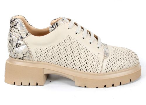 Virella Arte – дамски летни обувки от естествена кожа с перфорация в бежово