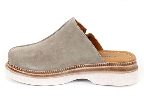 Сабо Velvet Step – мек велур и ежедневен комфорт в цвят визон