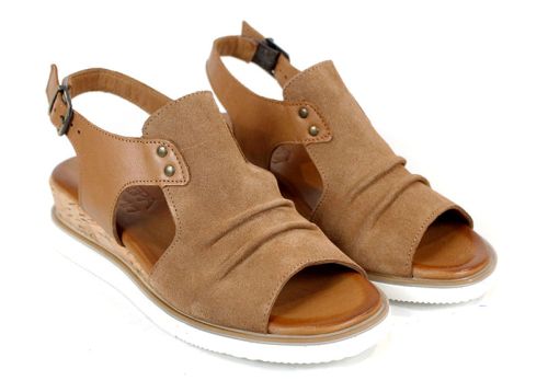 Luna Suave – дамски сандали от естествен велур и естествена кожа в светло кафяво