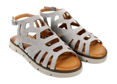 Soft Presence – дамски ежедневни сандали от естествен велур във визон с изрязана структура