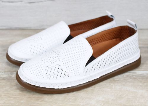 Летни обувки Selina Vanté – естествена кожа в бяло със ситна перфорация